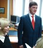 13.Лена получает удостоверение кандидата в депутаты, Ставрополь, 25 января 2007г.